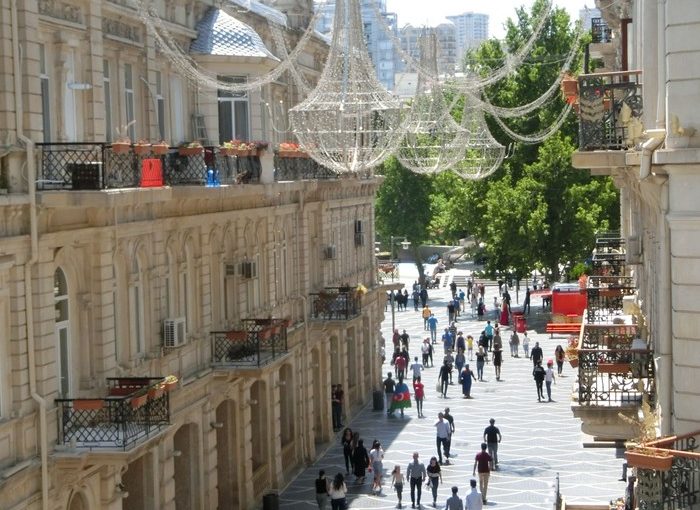 Azerbaijan: Negara Mayoritas Muslim yang Ramadannya Biasa-biasa Saja
