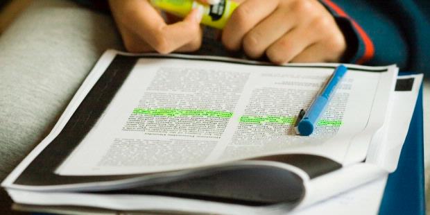 Bahasa Akademik Kita Masih Buruk Sekali