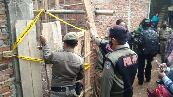 Ironi Ramadlan, Cabut Penutupan Masjid Ahmadiyah